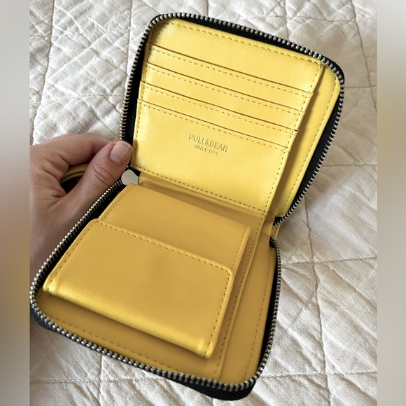 NEW Looney Tunes Tweety Bird Wallet - Picture 4 of 6